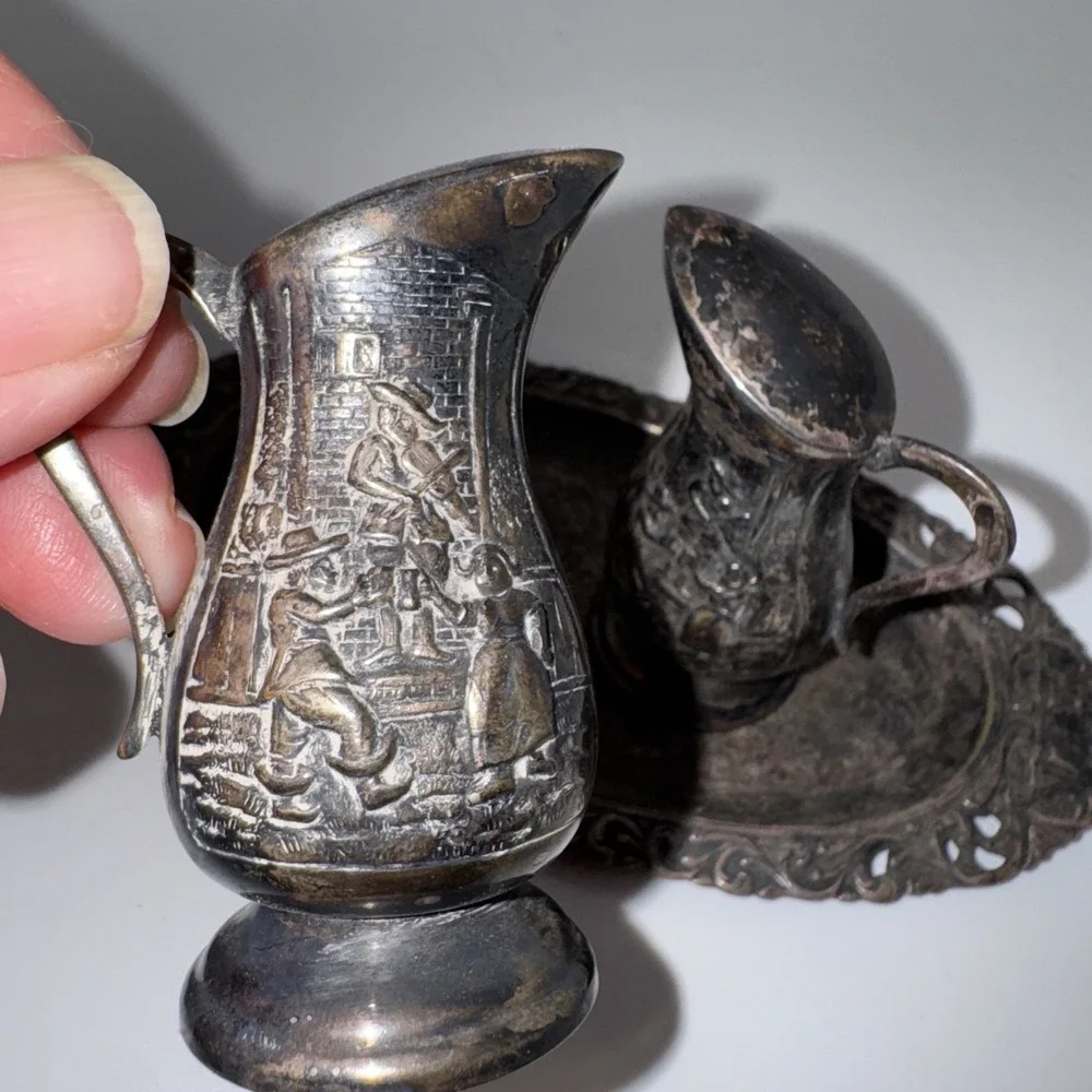 VTG MINIATURE FIDDLE PLAYER / OKTOBERFEST  SILVER PLATE Salt & Pepper  Set